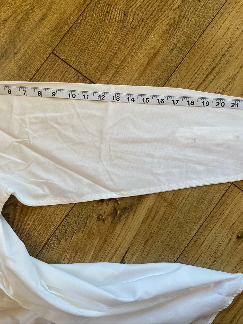 Banana Republic crisp white